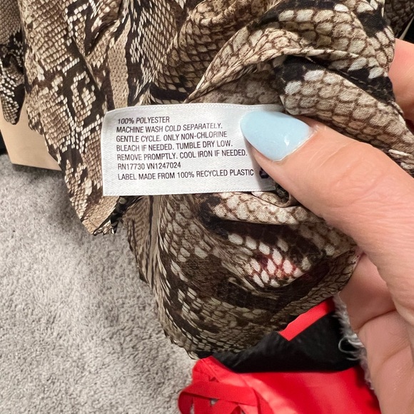 Altuzarra for Target snake print blouse size M - Picture 4 of 4